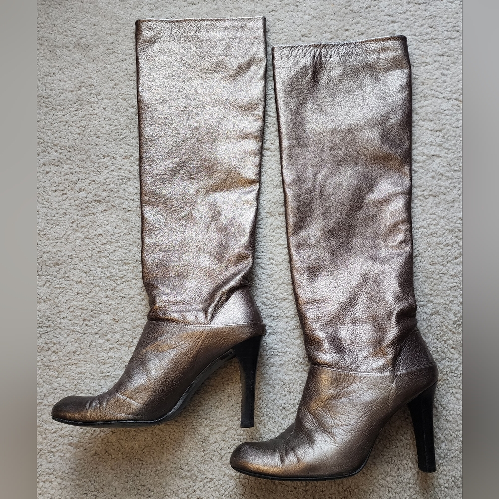 Stuart Weitzman bronze metallic glove leather Knee high boots womens size 8.